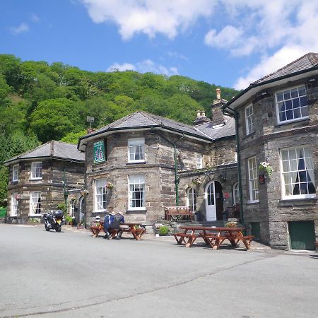 Отель The Oakeley Arms Maentwrog Экстерьер фото