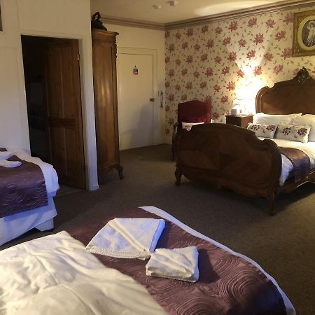 Отель The Oakeley Arms Maentwrog Экстерьер фото