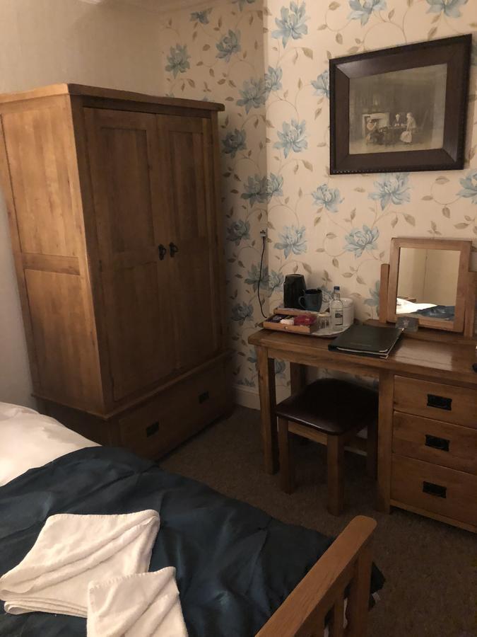 Отель The Oakeley Arms Maentwrog Экстерьер фото